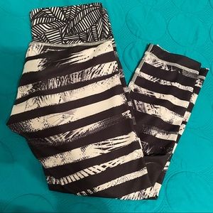 Lululemon Zebra crops